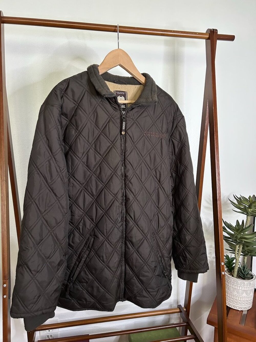 Phat Farm Men's Large Brown Quilted Synthetic Puffer Jacket  Size XL
